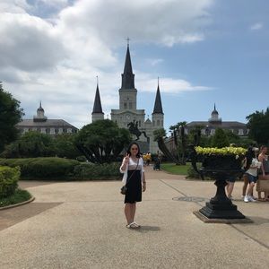 Meet your Posher, Nhung